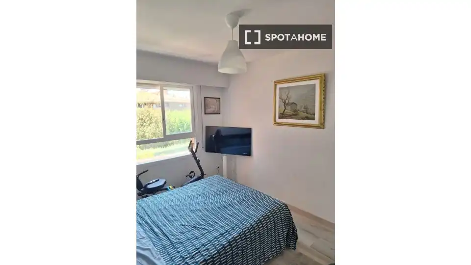 Habitación de Piso para compartir en Madrid con Aire acondicionado, Calefacción y Amueblado