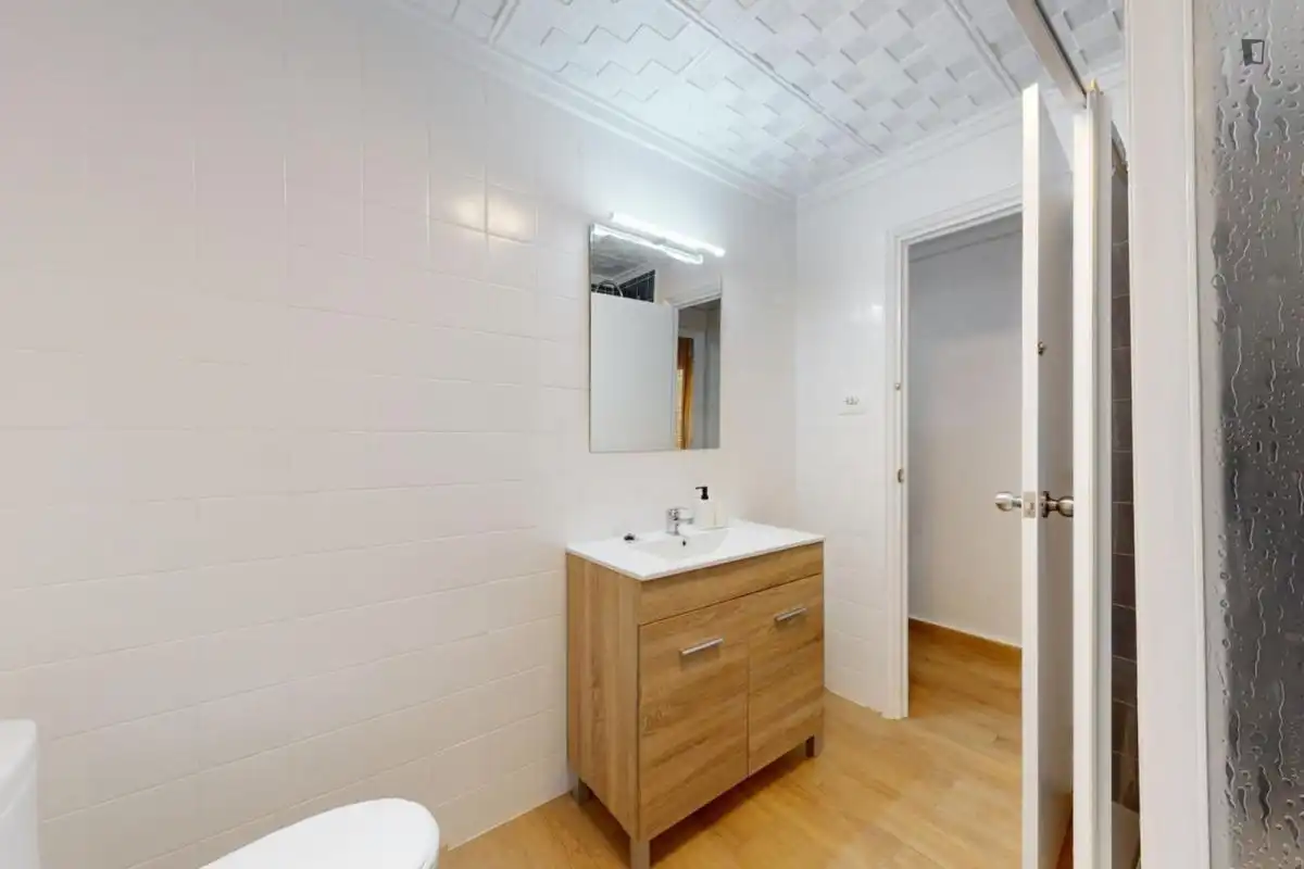 Habitación en Reina Victoria - Miguel Hernández
