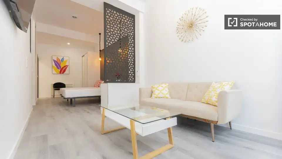 Living room of Flat for rent in Valencia  with Air Conditioner, Heating and Furnished