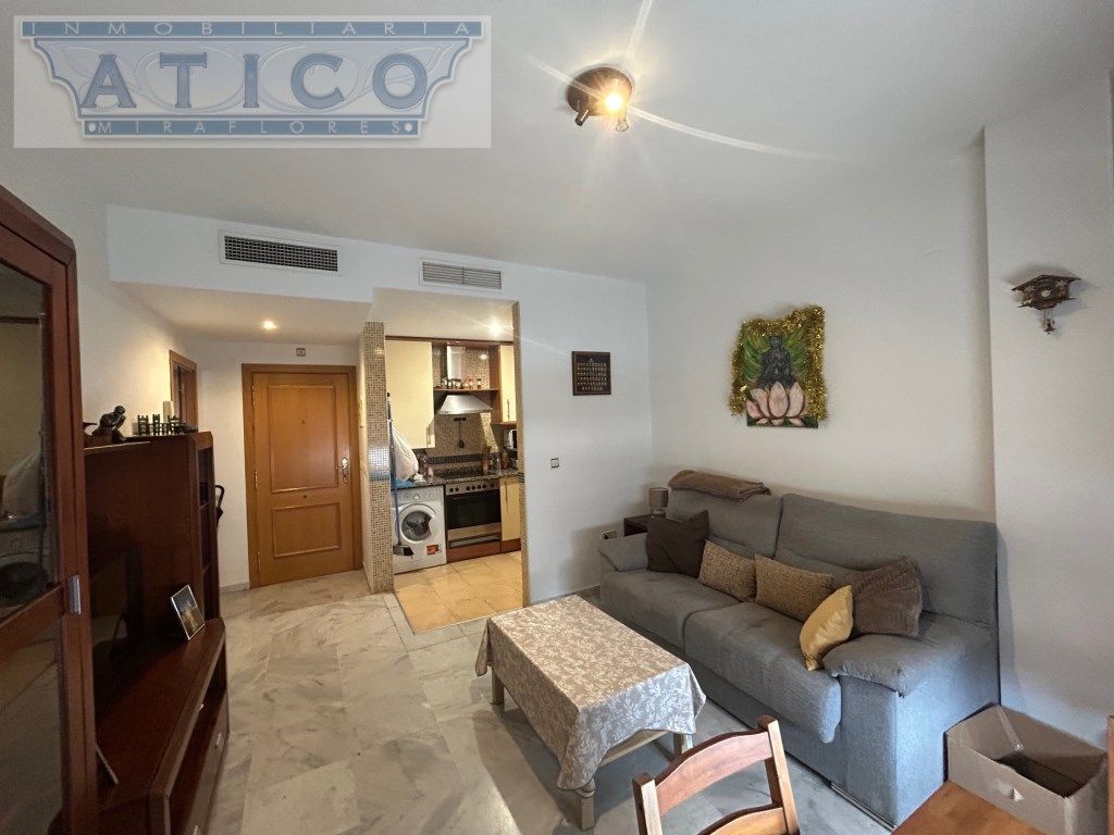 Sala d'estar de Pis en venda en  Sevilla Capital