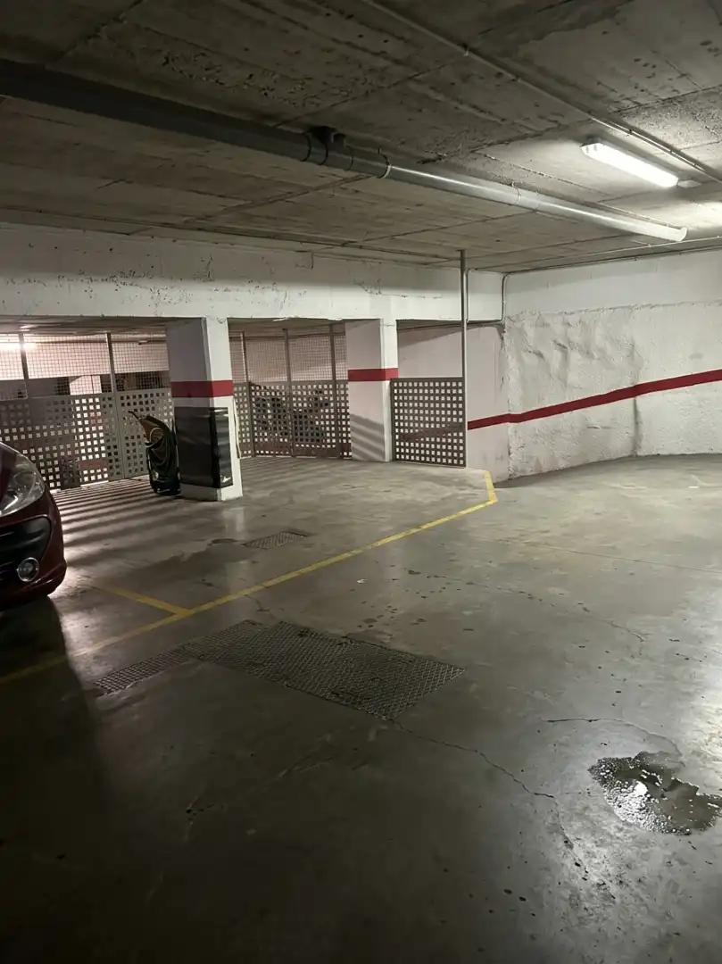 Individual en alquiler en Avinguda Prat de la Riba, imagen 4