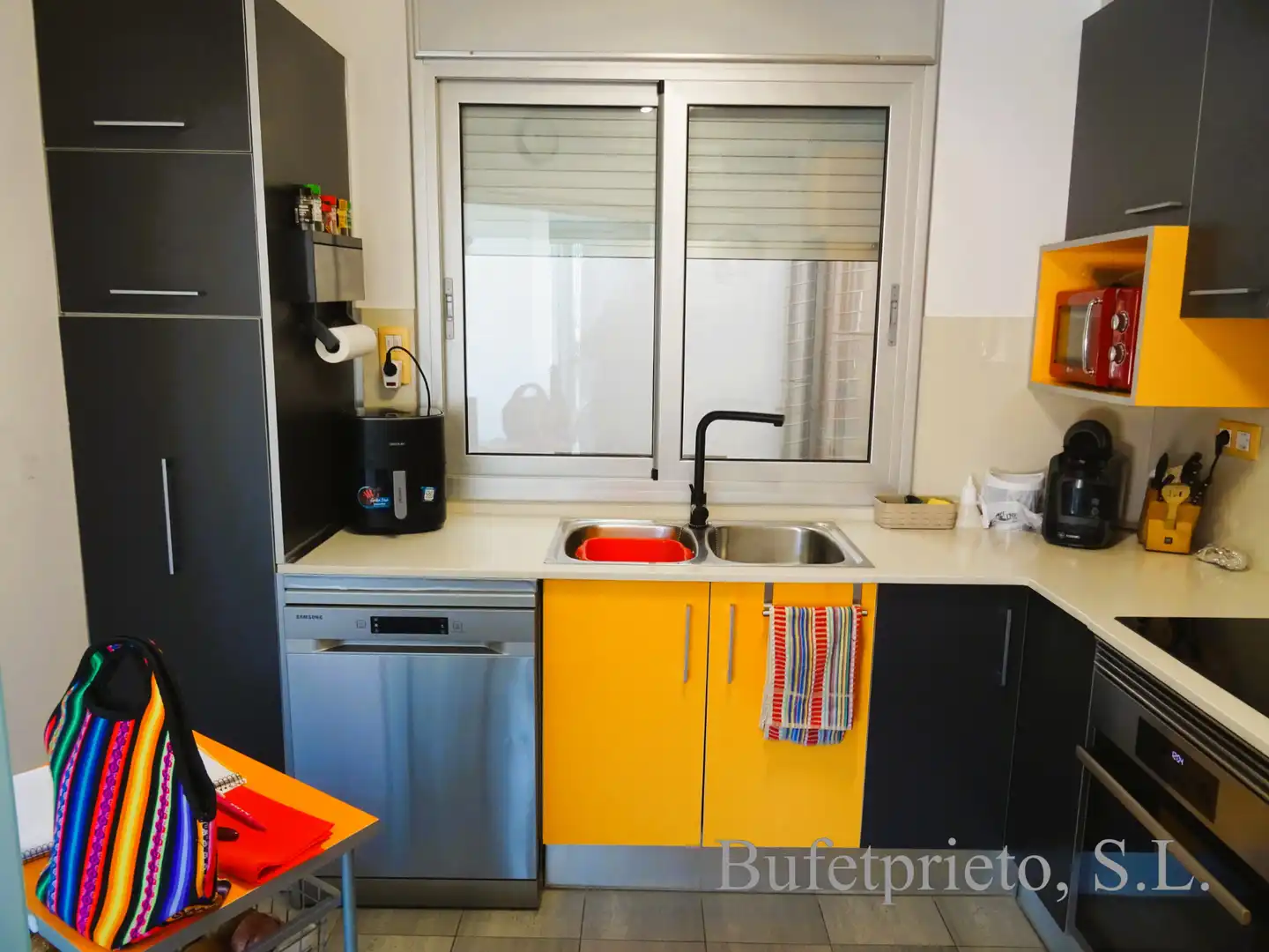 Cocina de Dúplex en venta en Sant Andreu de Llavaneres con Aire acondicionado, Calefacción y Terraza