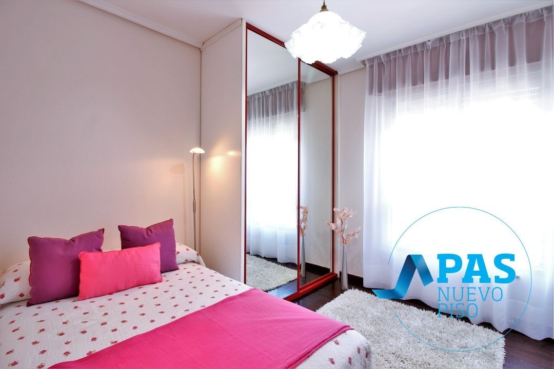 Bedroom of Flat for sale in Santander  with Heating, Storage room and Furnished