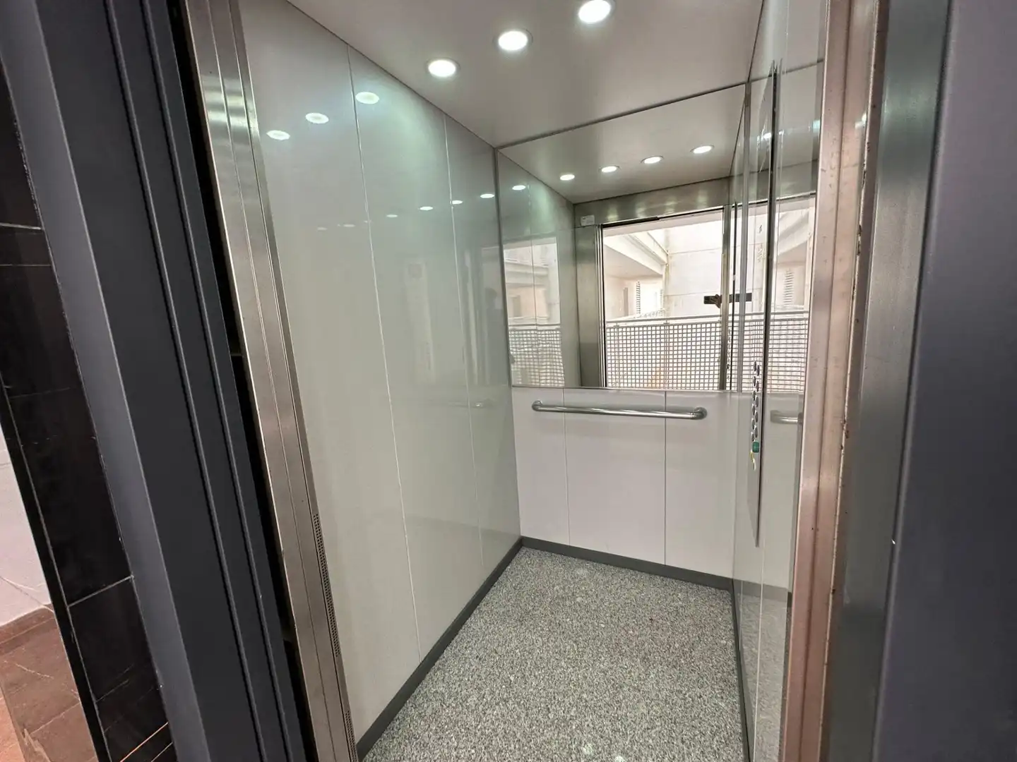 Apartament amb piscina en venda a Avenida Pai Sector Torre la Sal, imagen 58
