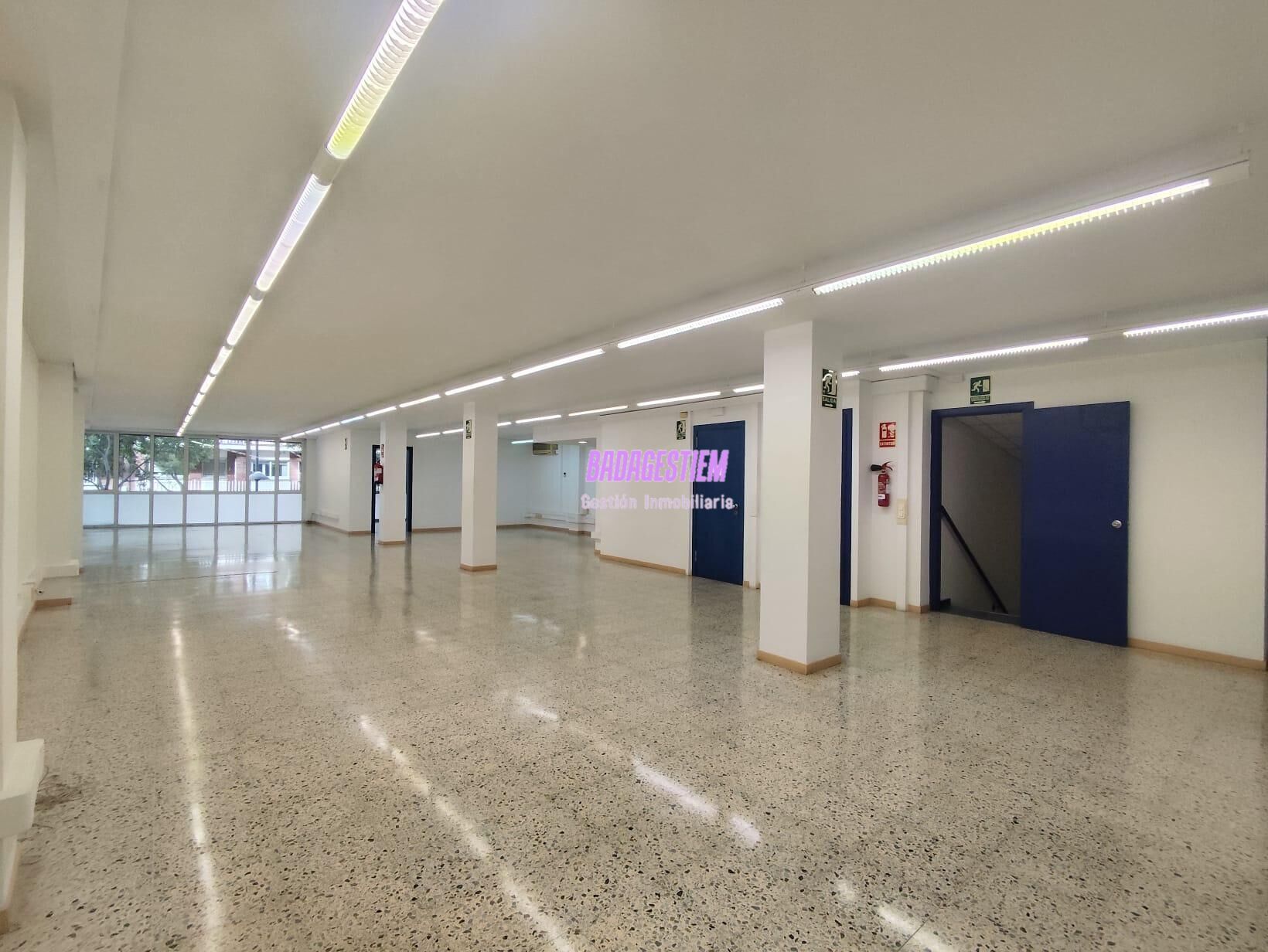 Premises for sale in Avenida Avinguda del President Companys, 112, Centre