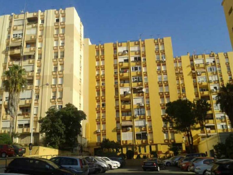 Vista exterior de Piso en venta en Algeciras