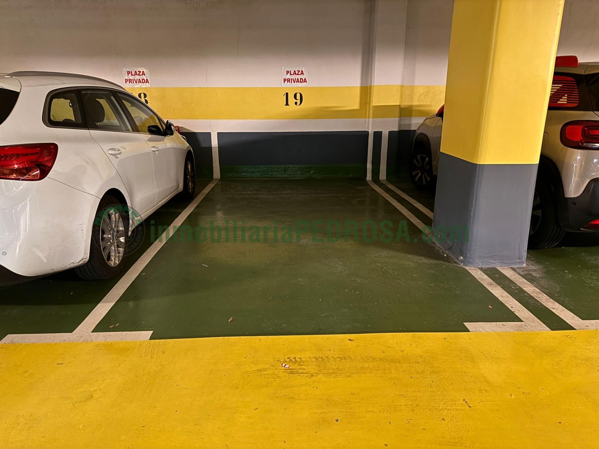 Parking of Garage to rent in Pontevedra Capital 