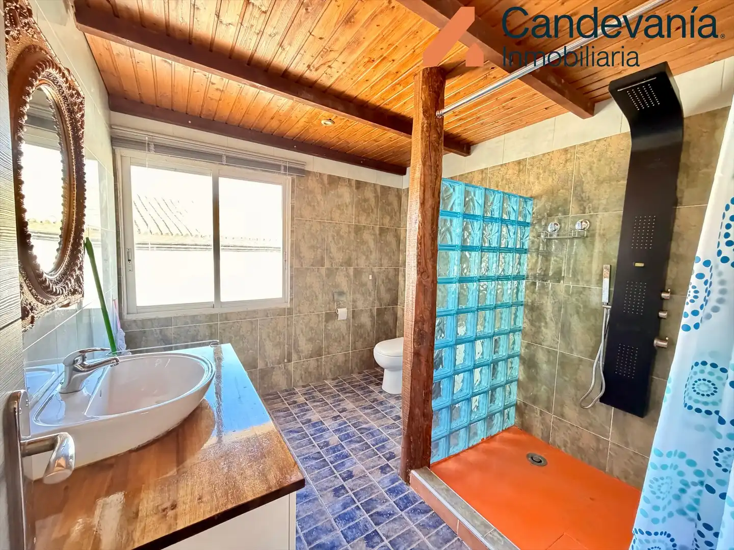 Baño de Casa o chalet en venta en Gurrea de Gállego con Calefacción y Jardín privado