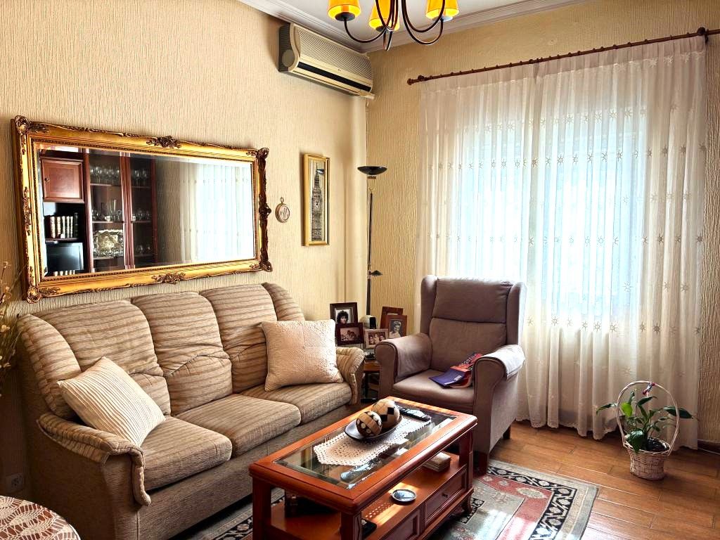 Sala de estar de Piso en venta en  Madrid Capital con Aire acondicionado y Calefacción