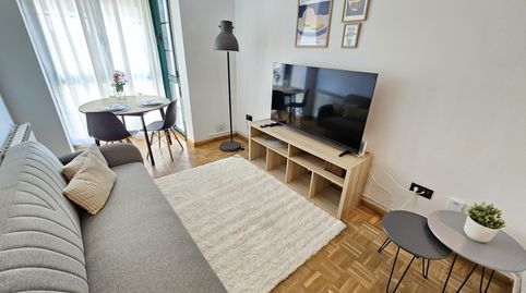 Foto 2 de Apartamento en venta en Calle Azcarraga, El Postigo, Oviedo