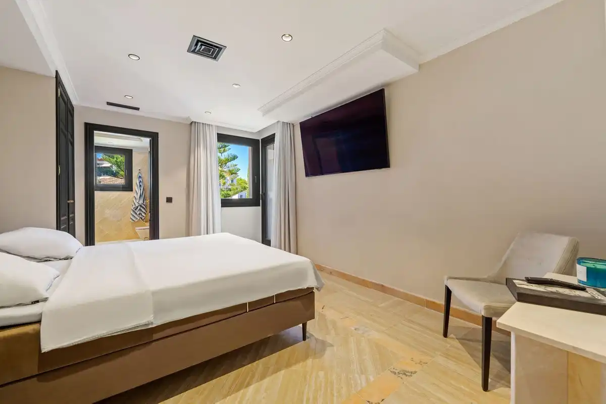 Dúplex con piscina en venta en Milla de Oro, imagen 7