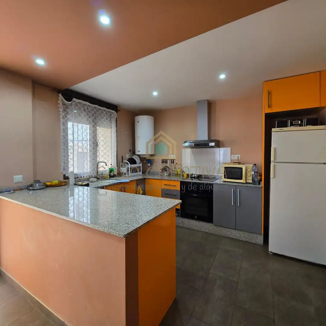 Cuina de Casa o xalet en venda en Mogente / Moixent amb Aire condicionat, Terrassa i Traster