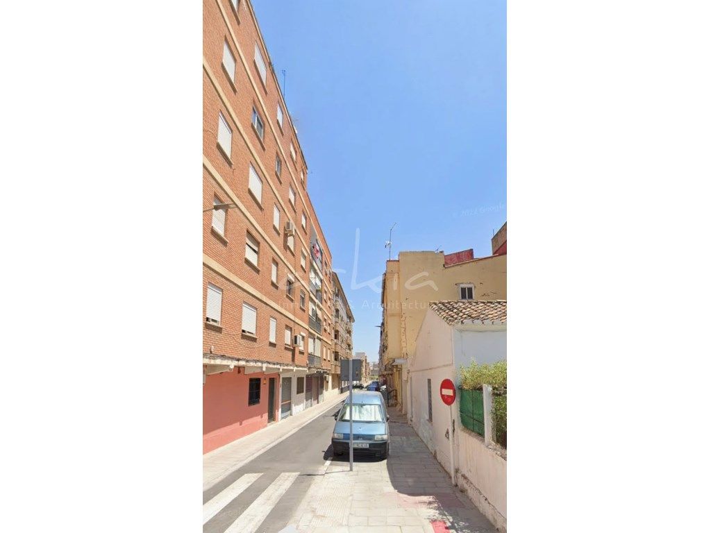 Vista exterior de Pis en venda en Torrent