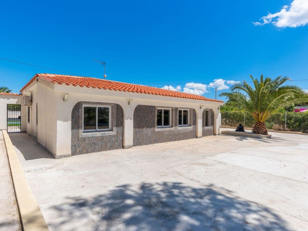 Casa o xalet en venda a Calle Faisanes, 1, Busot