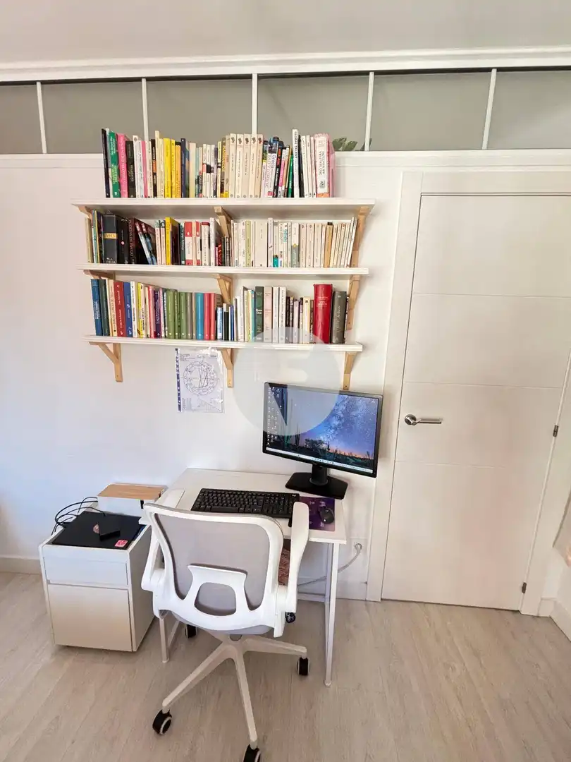 Piso en venta en Barcelona con Aire acondicionado, Calefacción y Balcón
