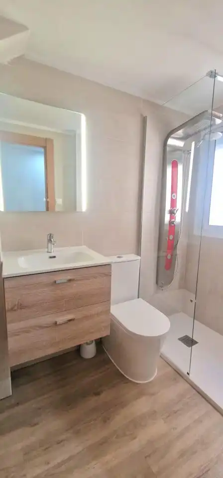 Baño de Piso en venta en Zaragoza con Aire acondicionado y Calefacción