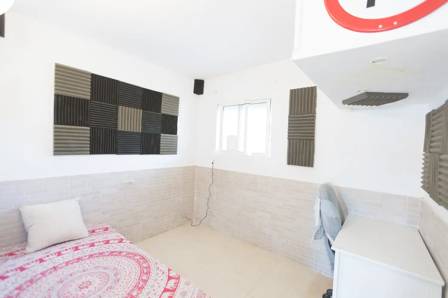 Dormitori de Apartament en venda en Marbella amb Aire condicionat, Terrassa i Moblat