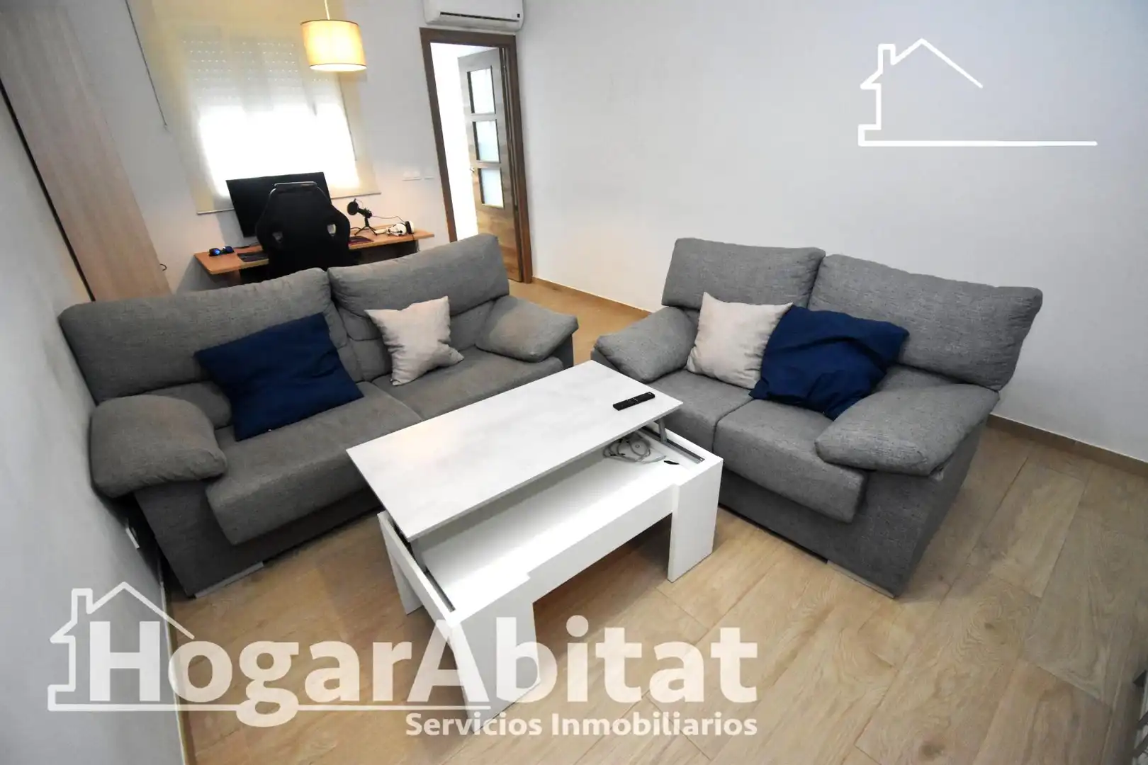 Sala d'estar de Casa o xalet en venda en Norte