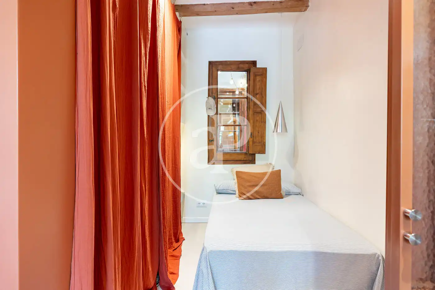 Bedroom of Flat for sale in Barcelona  with Air Conditioner, Heating and Furnished