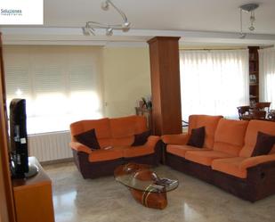 Living room of Flat for sale in  Albacete Capital  with Air Conditioner, Heating and Parquet flooring