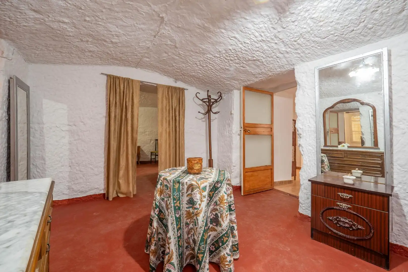 Country homes for sale in Caniles