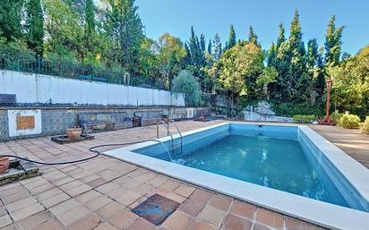 Piscina de Casa o xalet en venda en  Córdoba Capital amb Terrassa i Piscina