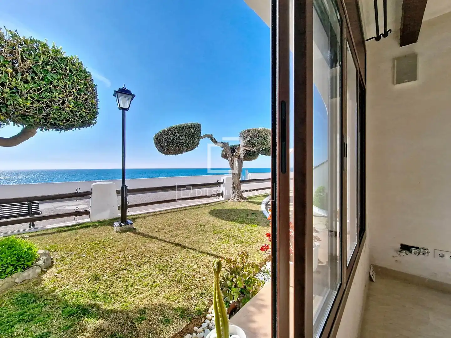 Garden of Flat for sale in Vilanova i la Geltrú  with Air Conditioner and Heating