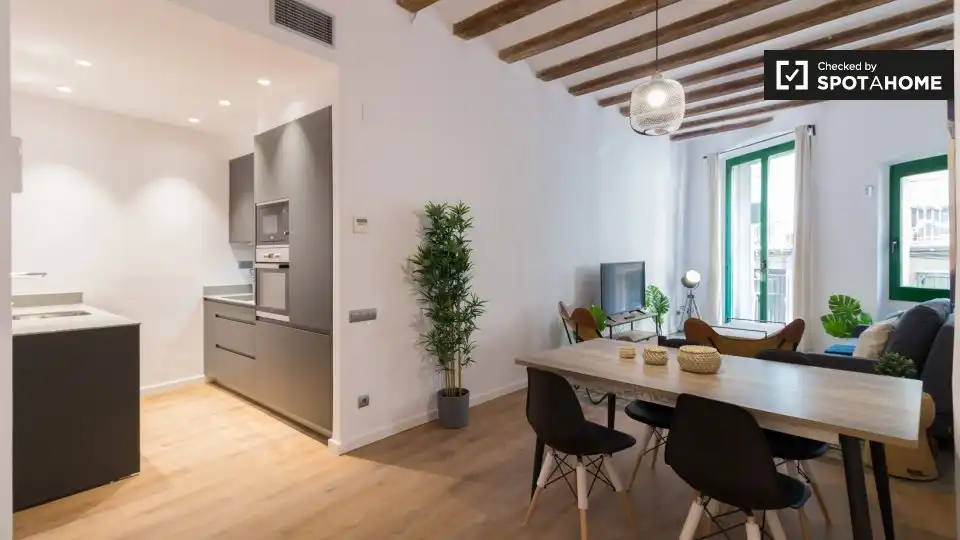 Fotografía del inmueble reportado: 2.000 €/mes — Barri Gòtic, Barcelona