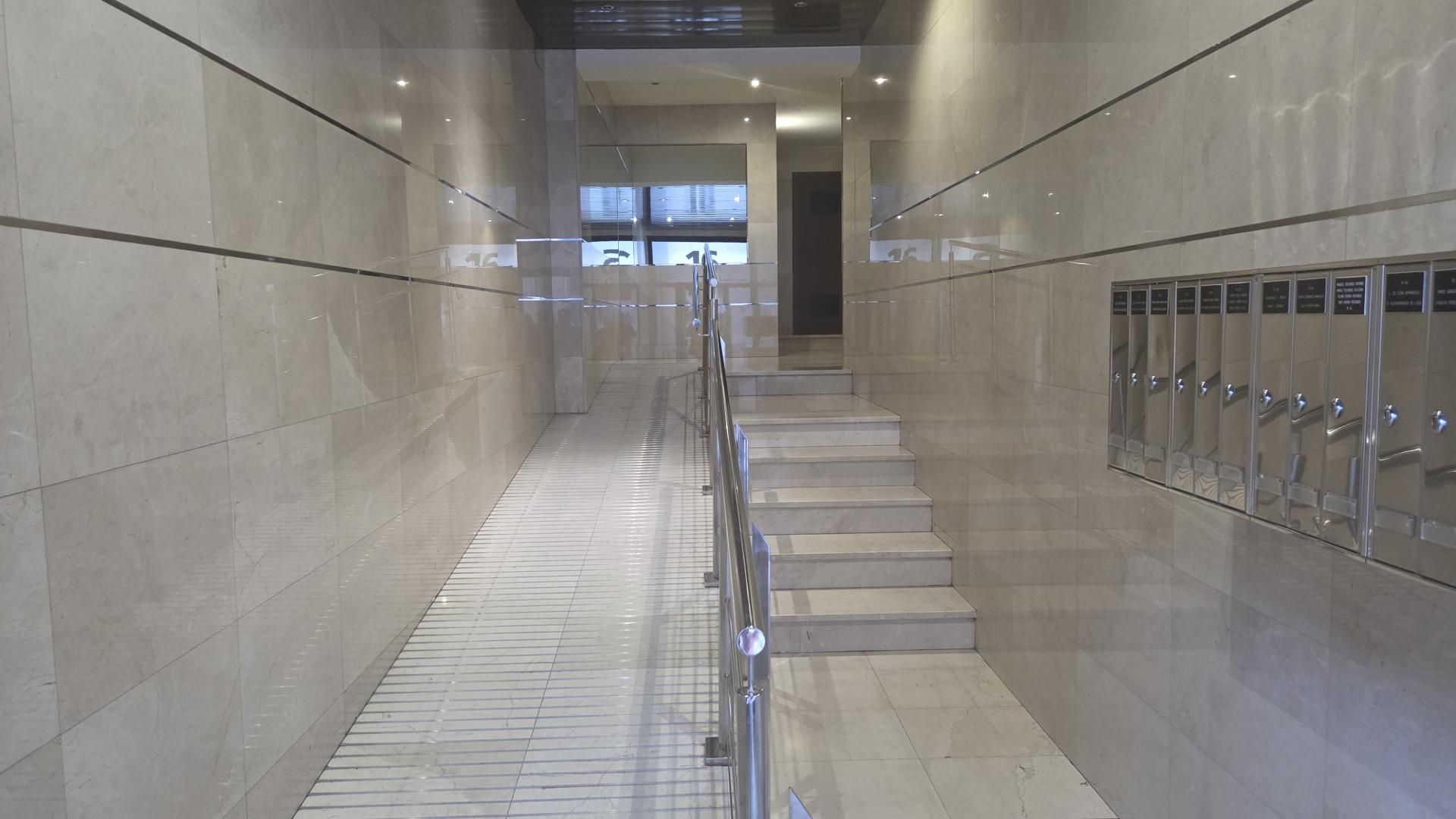 Piso en venta en  Lleida Capital con Calefacción y Balcón