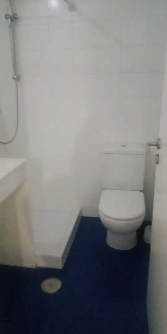 Badezimmer von Wohnung zum Verkauf in Estadilla mit Klimaanlage und Heizung