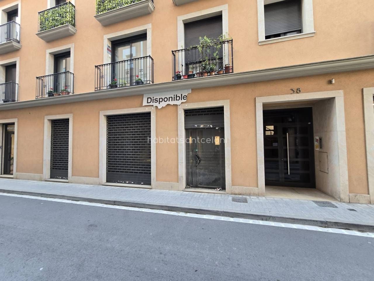 Exterior view of Premises for sale in Granollers