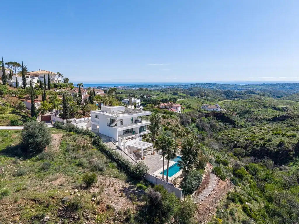 Detached house with pool for sale in Valtocado - La Alquería - La Atalaya, imagen 2