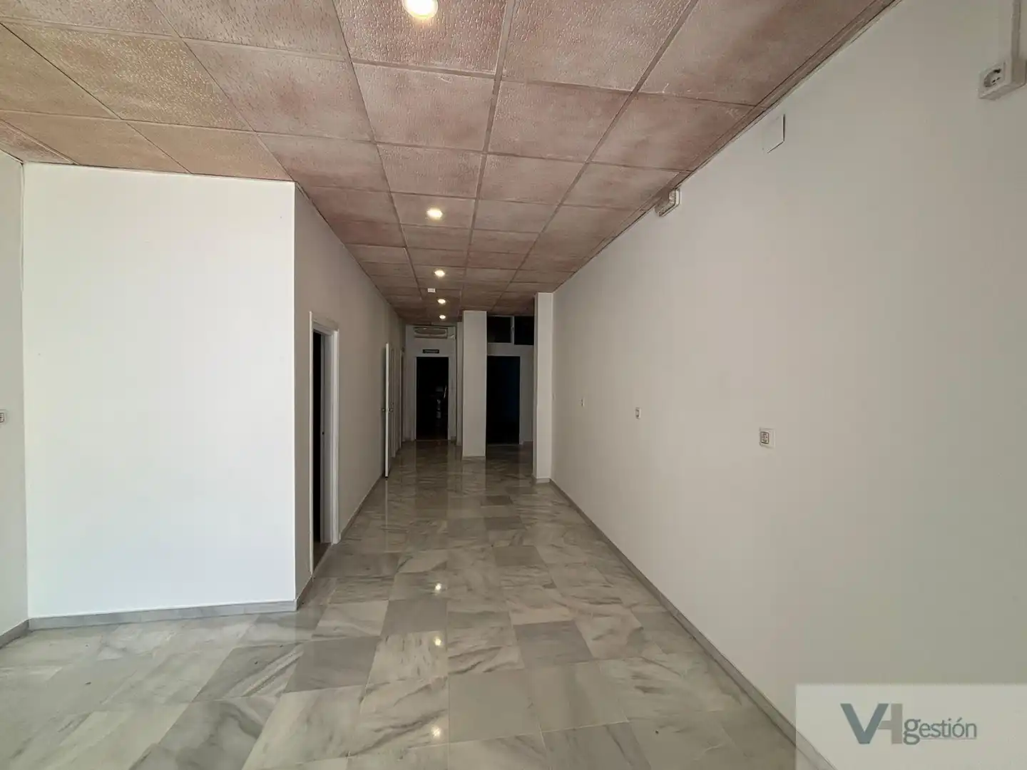 Local commercial à vendre à Villamartín, imagen 4