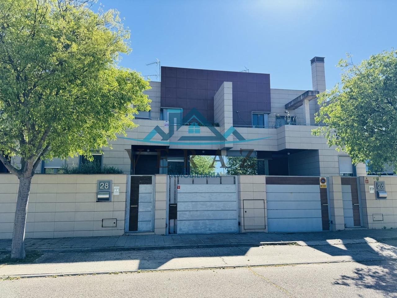 Vista exterior de Casa adosada en venta en Talavera de la Reina con Aire acondicionado, Calefacción y Jardín privado