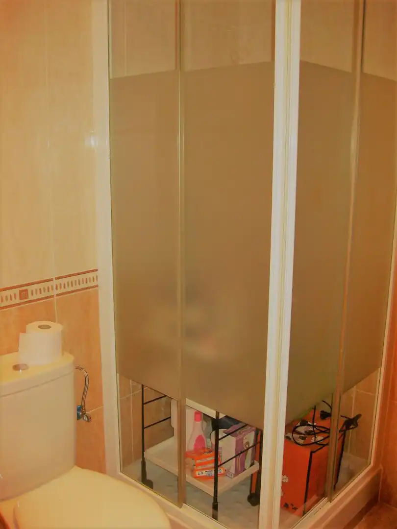 Baño de Piso de alquiler en Pozuelo del Rey con Calefacción y Piscina comunitaria