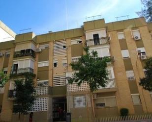 Exterior view of Flat for sale in  Sevilla Capital