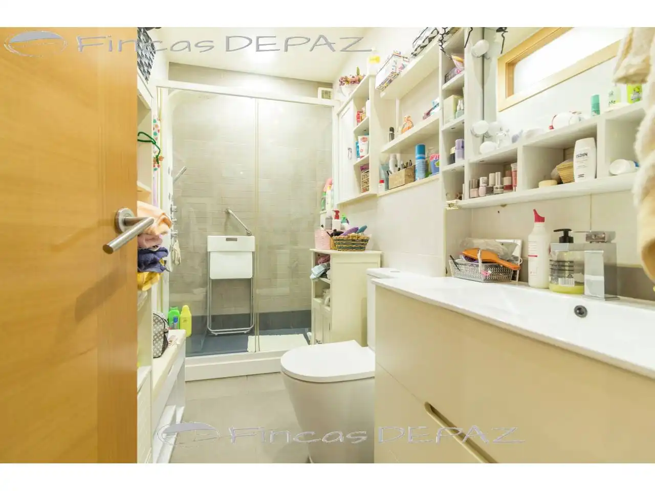 Bathroom of Flat for sale in Gavà  with Air Conditioner, Heating and Private garden