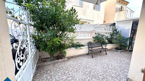 Casa renovada con piscina comunitaria, en la provincia de Alicante, en la ciudad de Orihuela Costa. 5 habitaciones | 103 m² | 2 ki, imatge 2