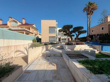 Villa avec balcon à vendre à Mar rojo 4