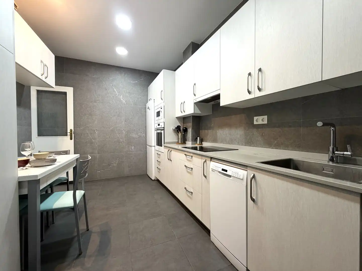 Piso con terraza en venta en Muelle Marzana, imagen 27