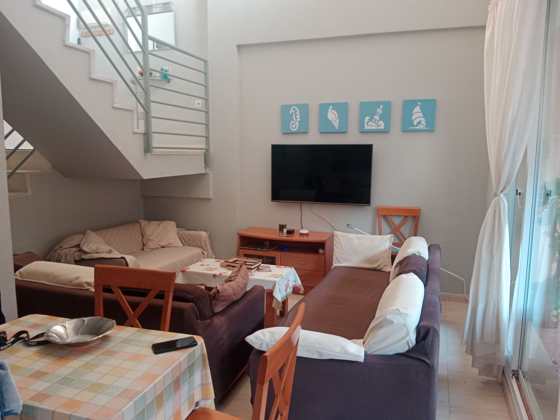 Sala de estar de Casa adosada en venta en Barbate con Aire acondicionado, Calefacción y Jardín privado