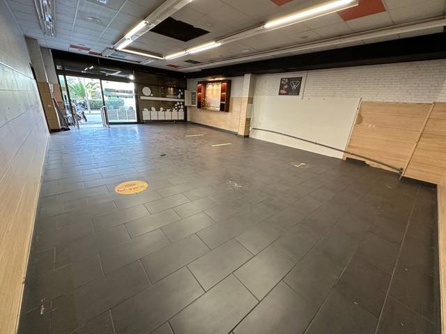 Local comercial en Alquiler en N/A, -1 en Pallejà