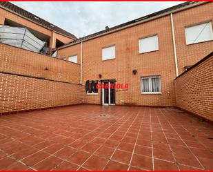 Exterior view of Flat for sale in La Torre de Esteban Hambrán