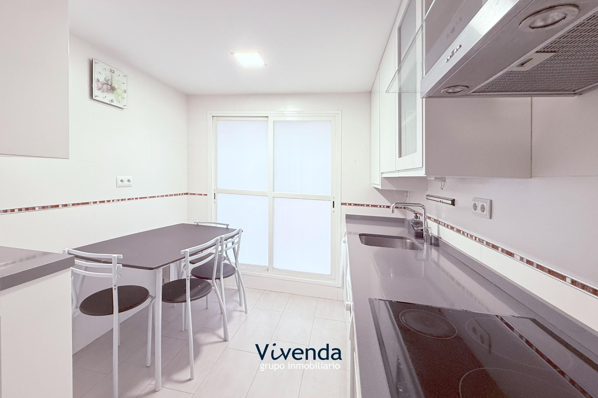 Kitchen of Flat for sale in Fuenlabrada  with Air Conditioner and Heating