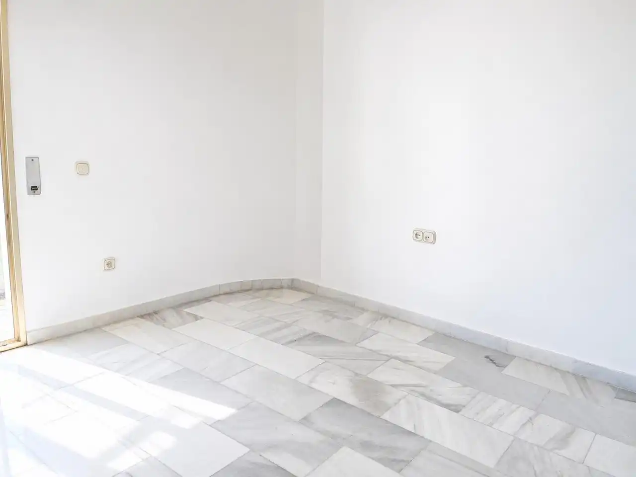 Flat with lift for sale in Jacinto Benavente