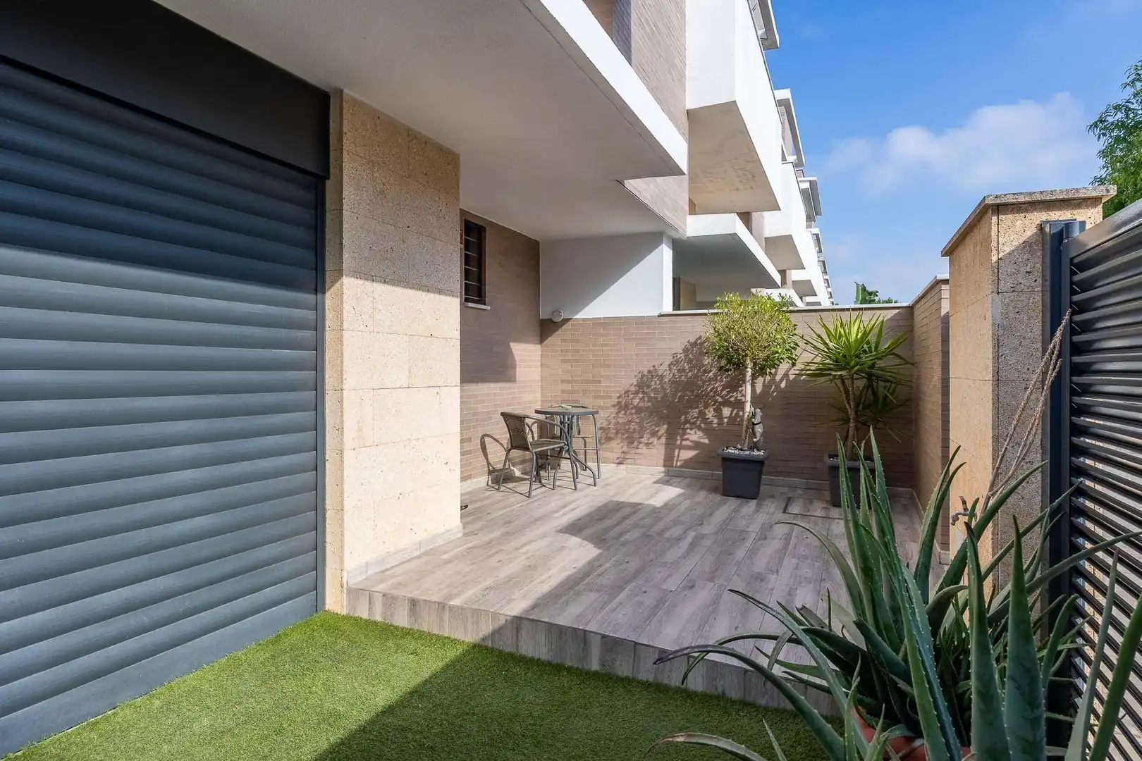 Terrace of Detached homes for sale in Dos Hermanas  with Air Conditioner, Heating and Private garden