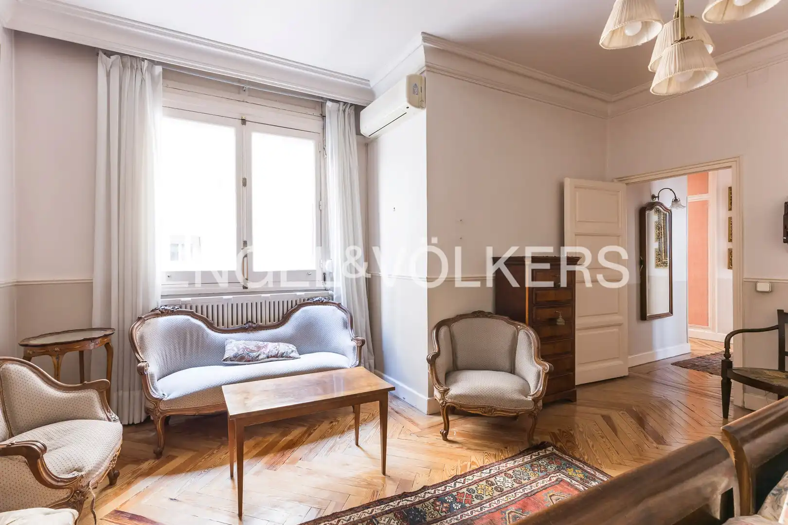 Bedroom of Flat for sale in Madrid  with Air Conditioner, Heating and Storage room