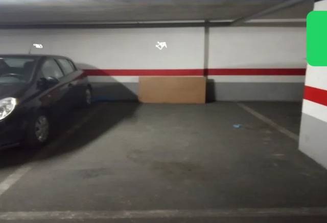 Garaje en Alquiler en Carrer de Sant Josep de Calassanç, 28 en Arrancapins