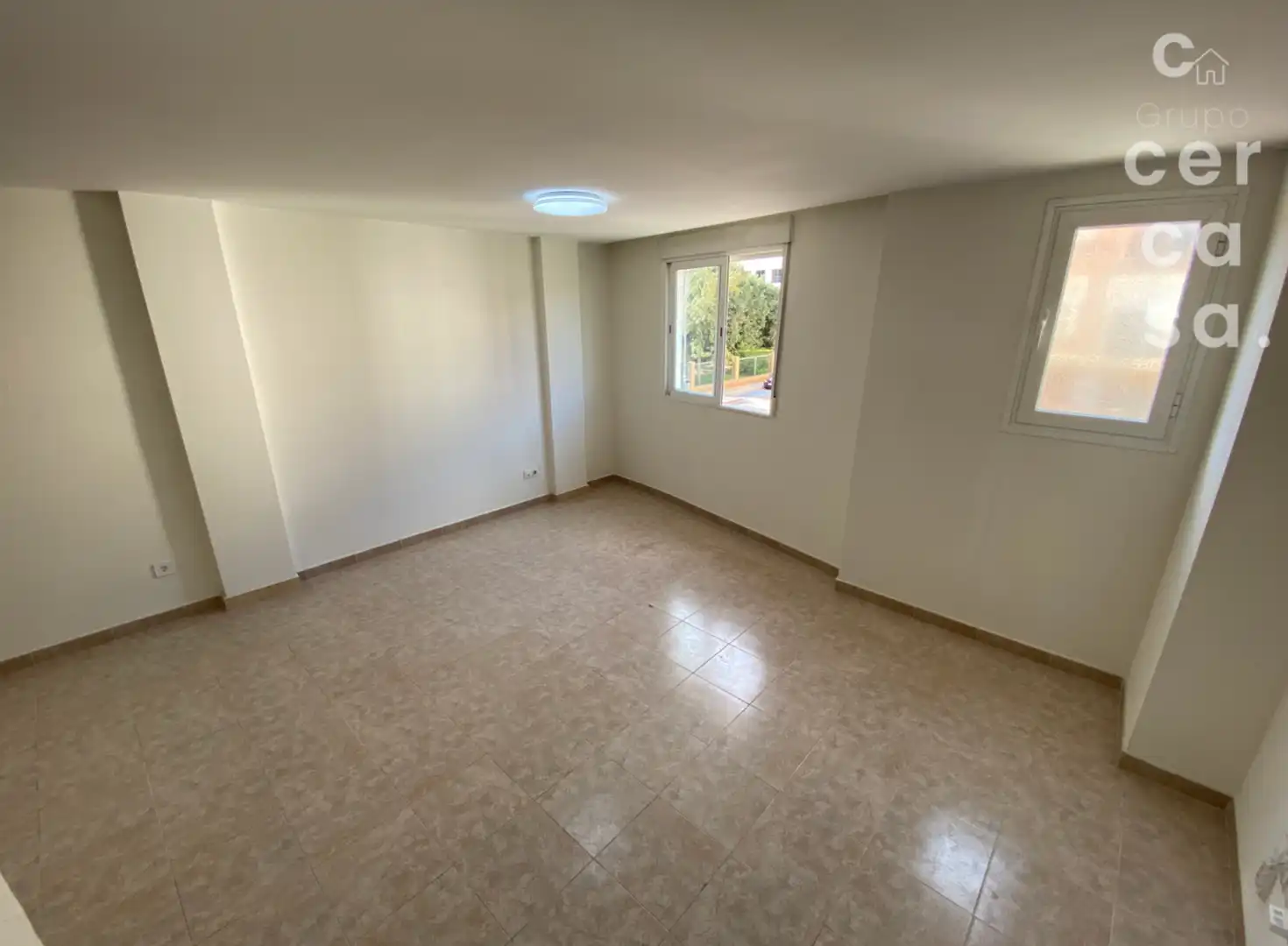Casa adosada en venta en Tavernes Blanques con Terraza, Trastero y Balcón