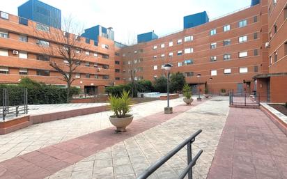 Exterior view of Flat for sale in Leganés  with Air Conditioner, Heating and Private garden